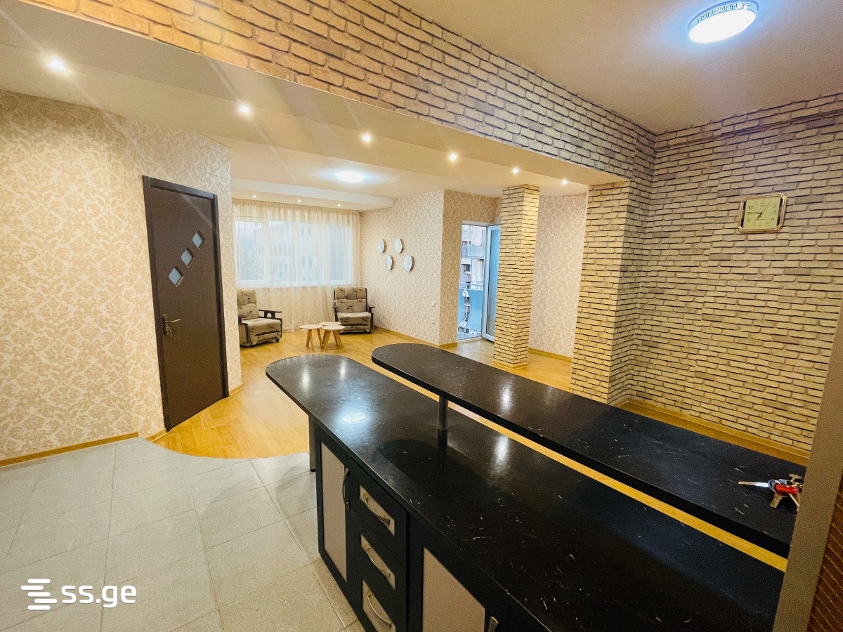 abastumani st. 8 - 5 rooms