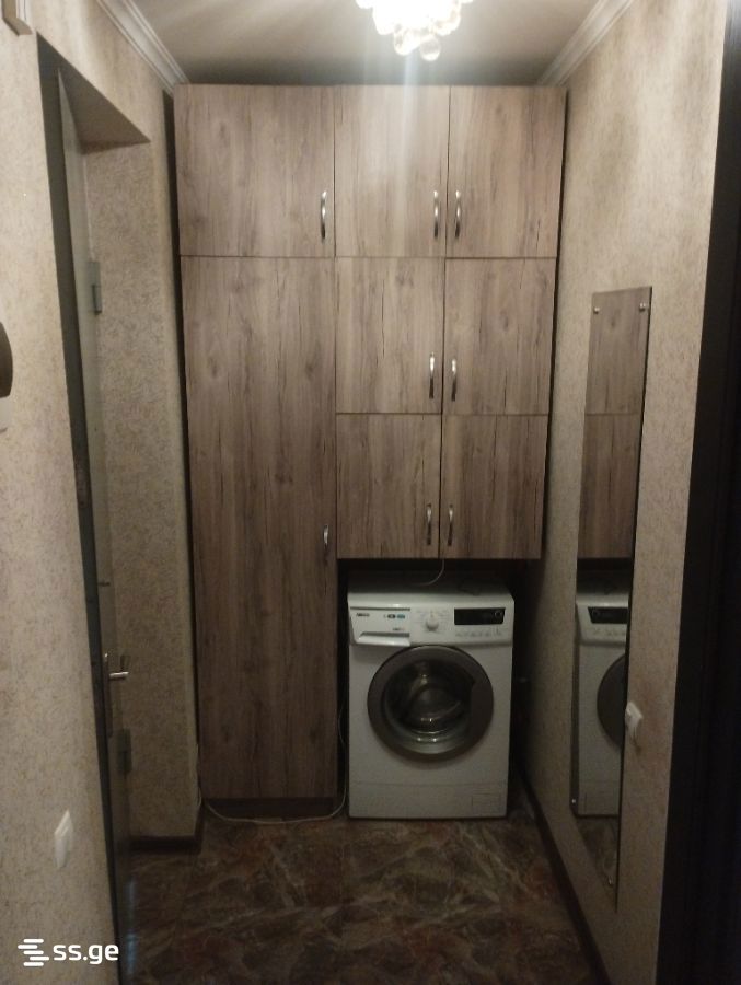 Beri Gabriel Salosi Ave. 5შესახვევი - 1 rooms