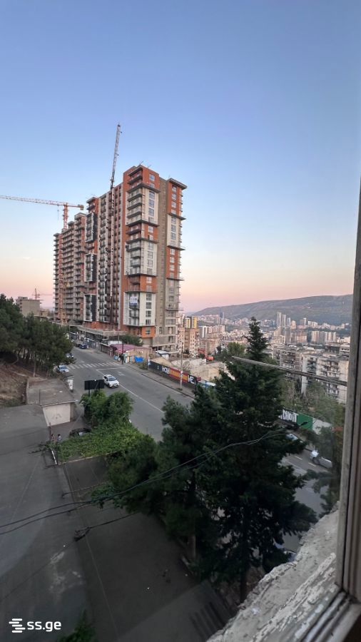 P. Datuashvili st. 21 - 3 rooms