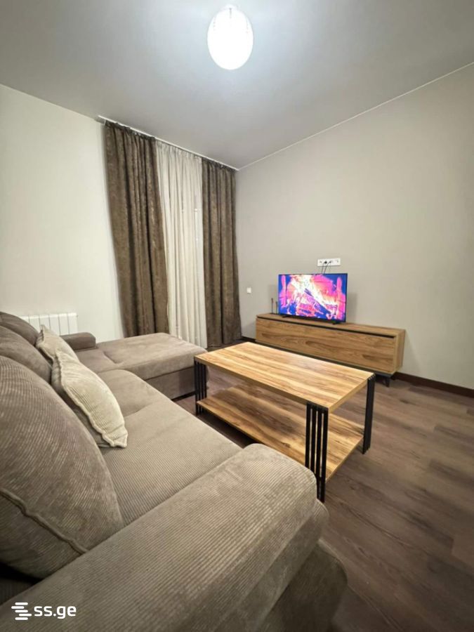 bakhtrioni st. 4 - 2 rooms