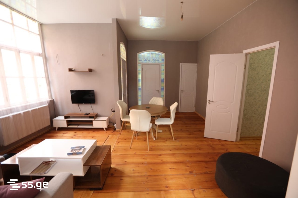 zaarbruken square 2 - 3 rooms