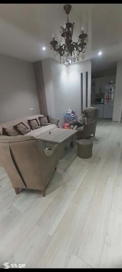 53 - 3 rooms