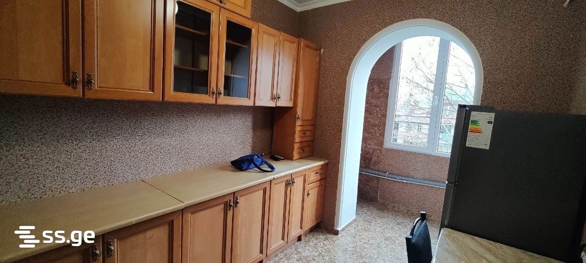 nucubidze st. 221 - 1 rooms