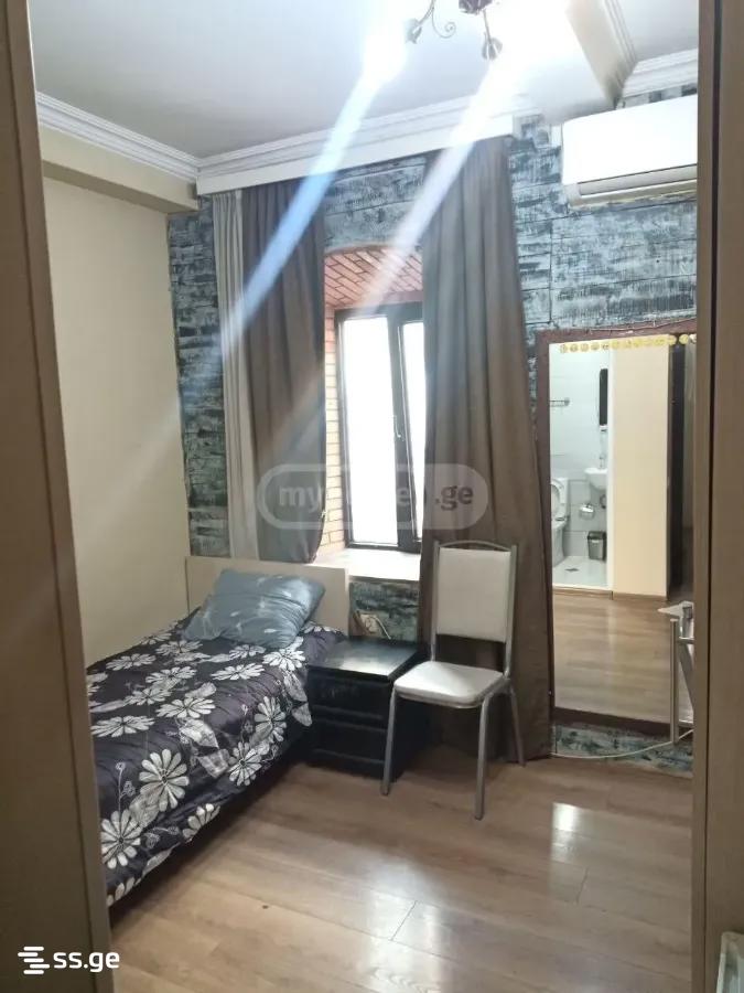 chikobava st. 0 - 1 rooms