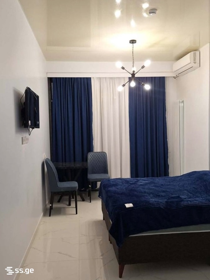 32 - 1 rooms