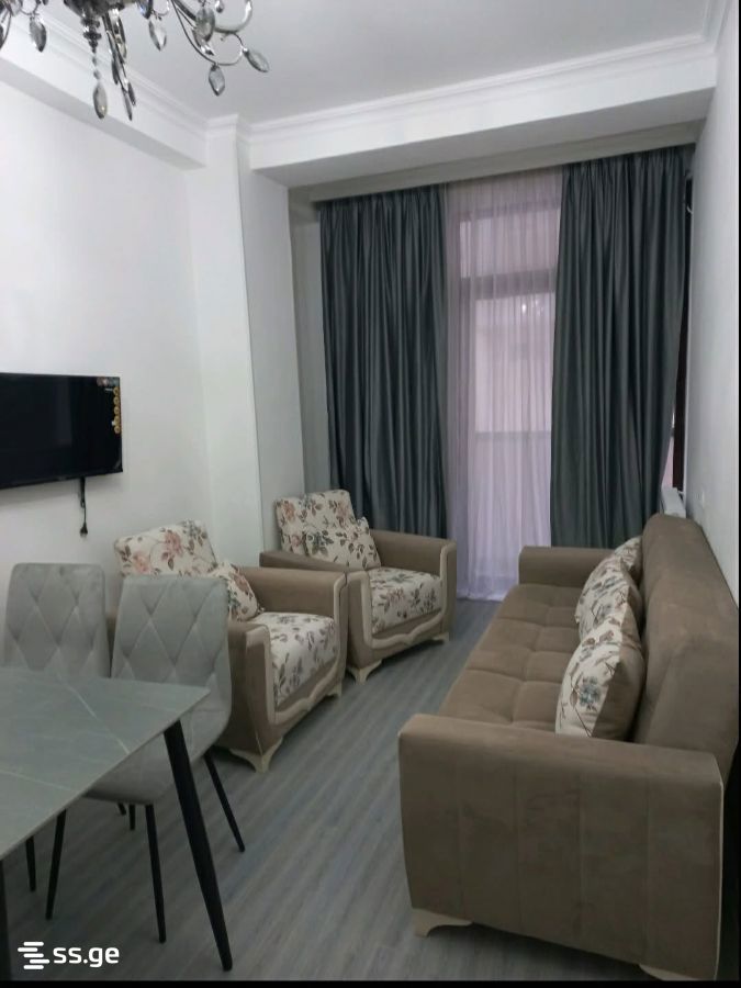 chkondideli st. 36 - 2 rooms