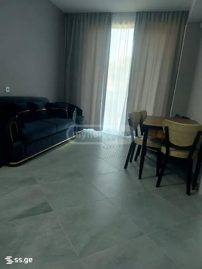 lomtatidze st. 7 - 3 rooms