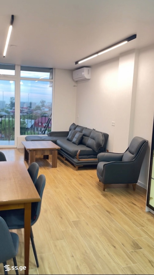 92 - 3 rooms