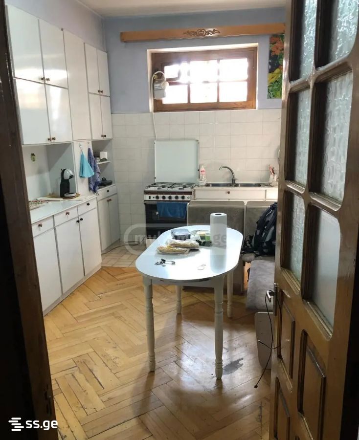 chkondideli st. - 3 rooms