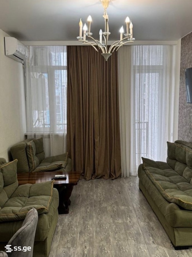 6 - 2 rooms