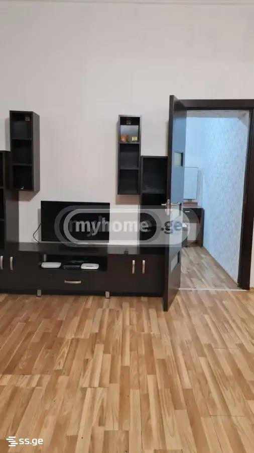 a.wereTlis avenue 0 - 2 rooms