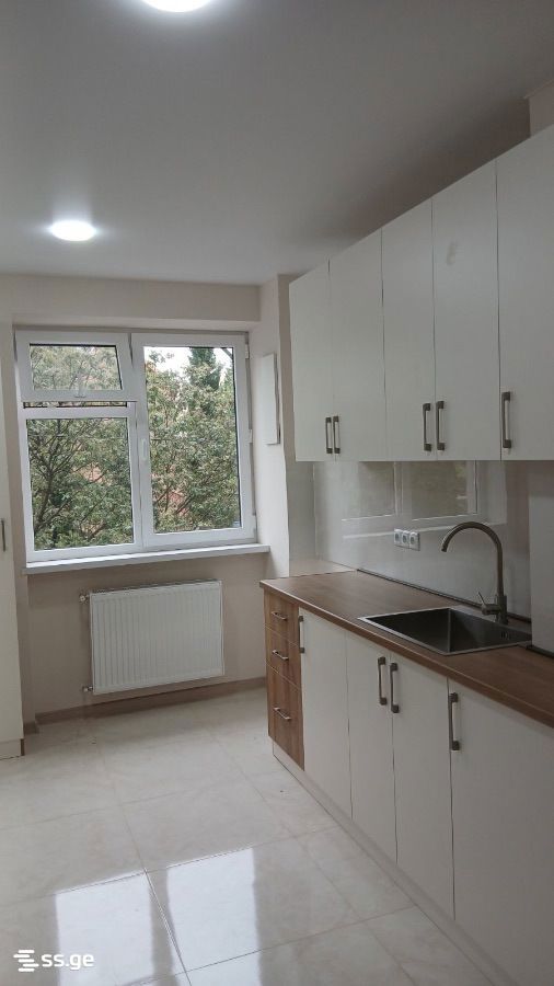 Varden Tsulukidze St. 25 - 3 rooms