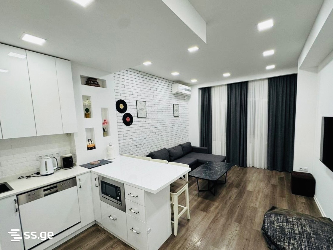 14 - 3 rooms