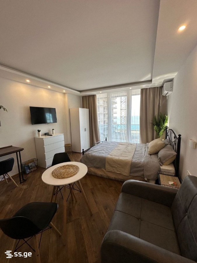 R. Nizharadze st. 18 - 1 rooms