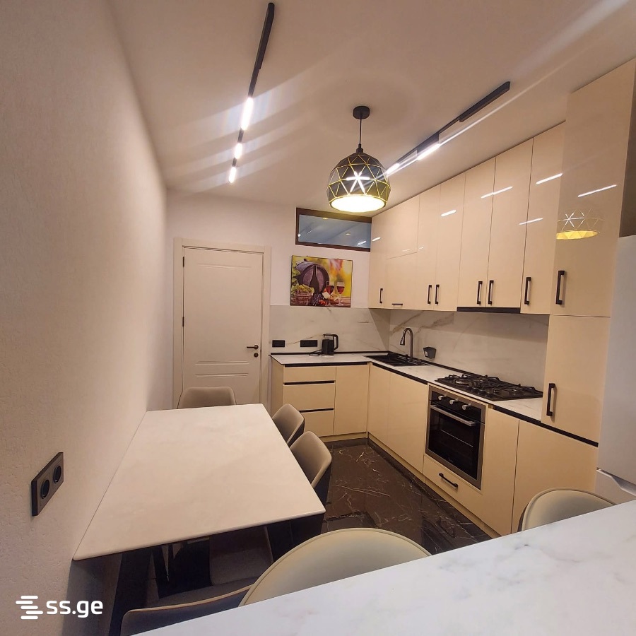 Andronikashvili st. - 3 rooms