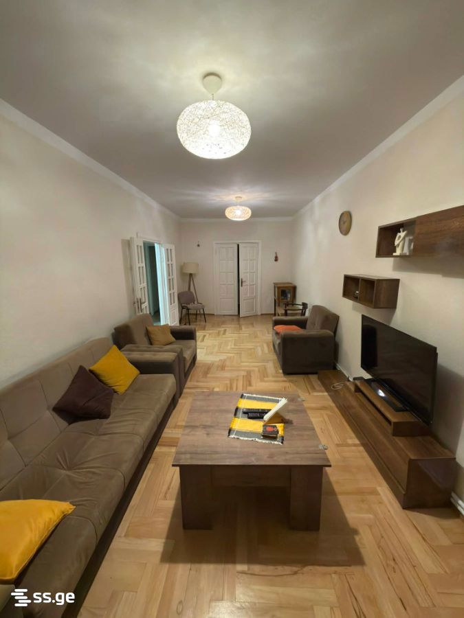 samtredia st. 1 - 3 rooms