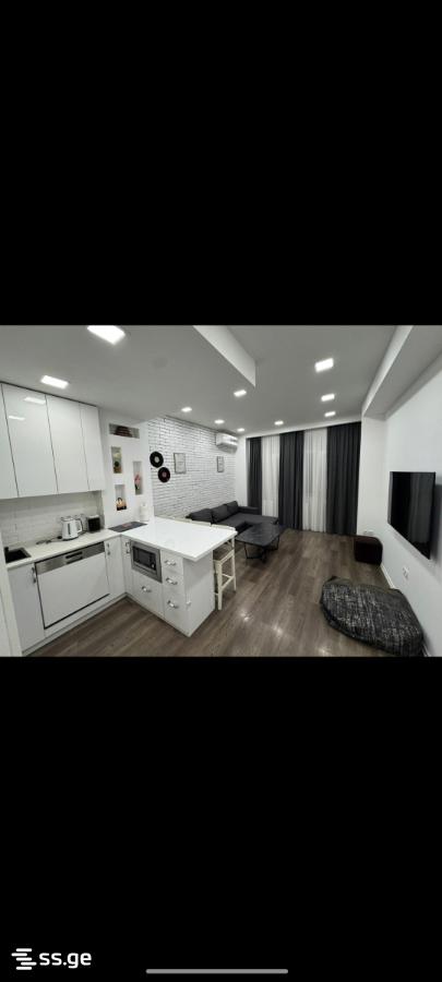 14 - 3 rooms