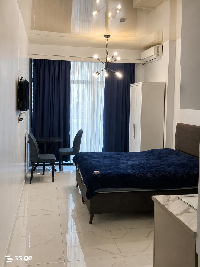 32 - 1 rooms