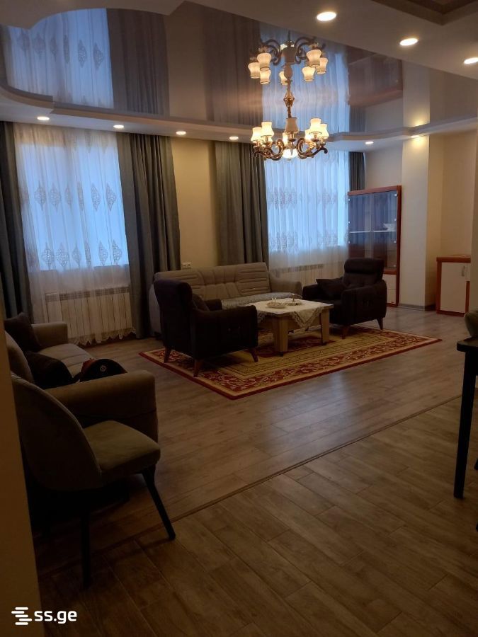48 - 3 rooms