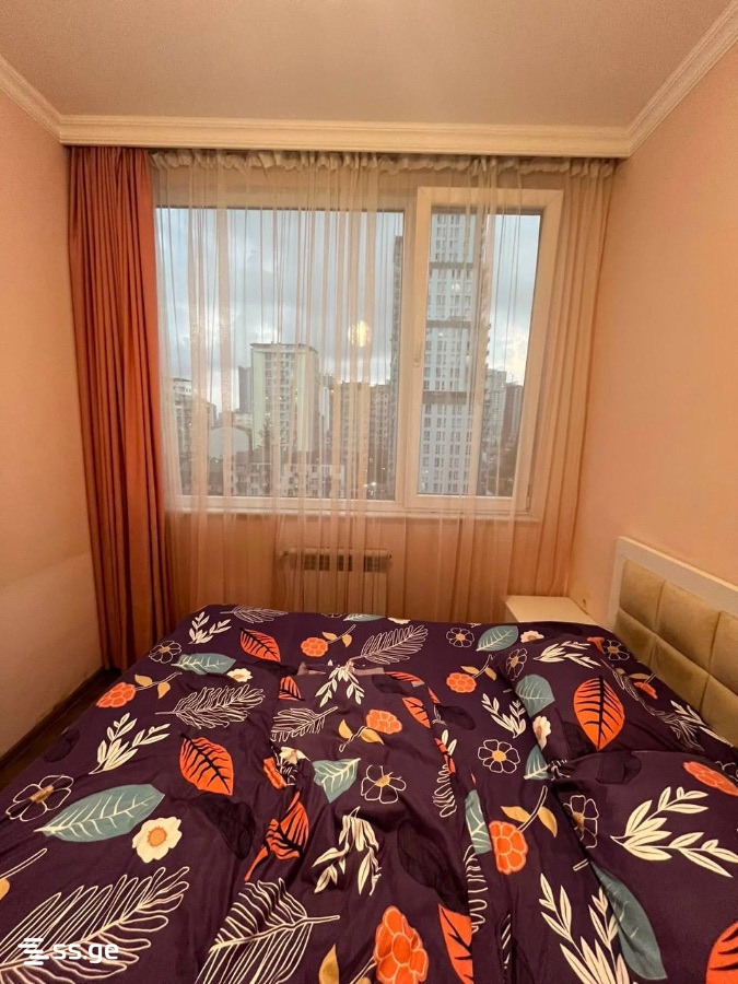 32 - 3 rooms