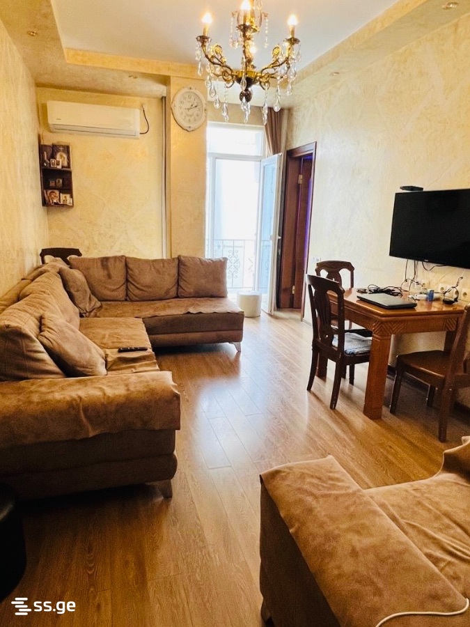 210 - 4 rooms