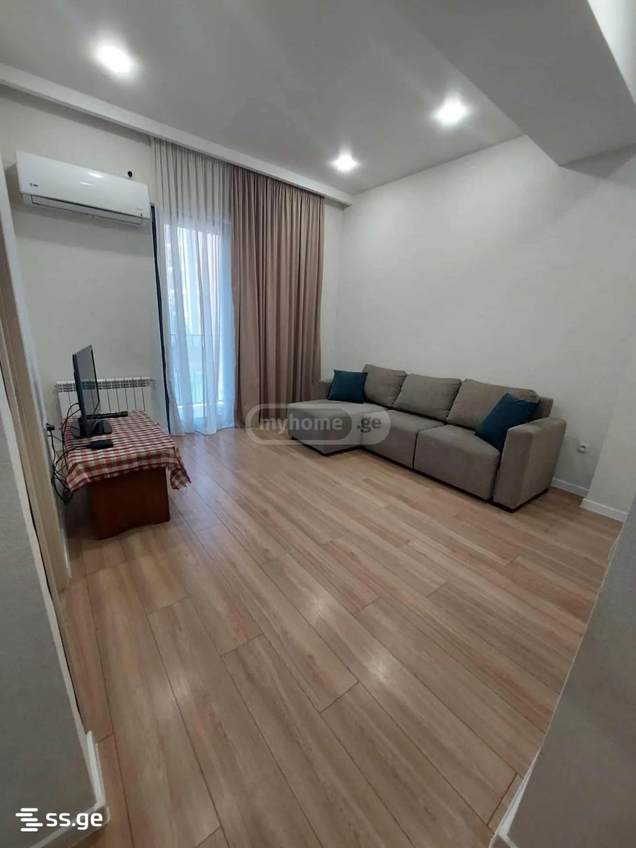 parnavaz mepe avenue 35 - 3 rooms