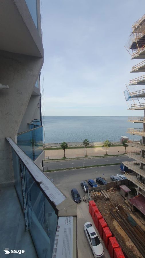 R. Nizharadze st. 18 - 1 rooms