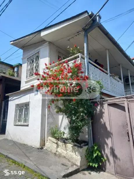 v. sarajishvili st. - 3 rooms