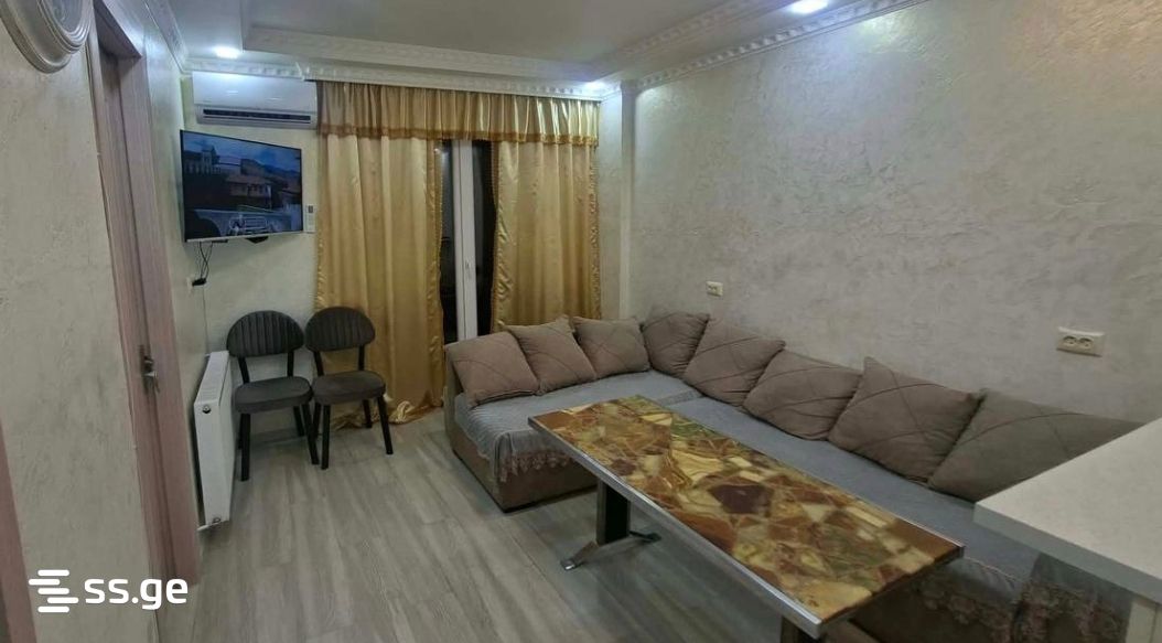 Bagrationi str. 196 - 3 rooms