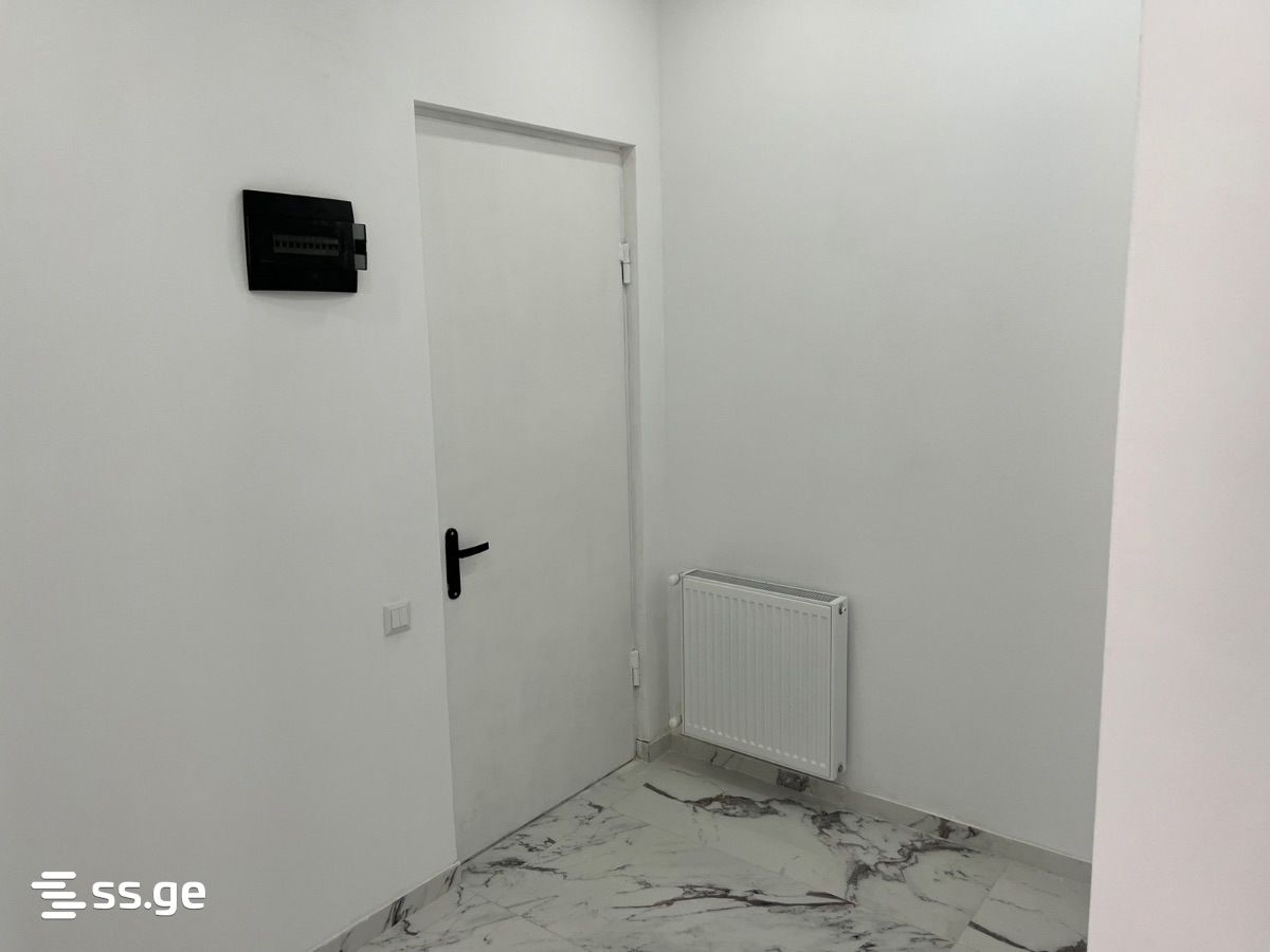 Teimuraz Bochorishvili's I dead end - 3 rooms
