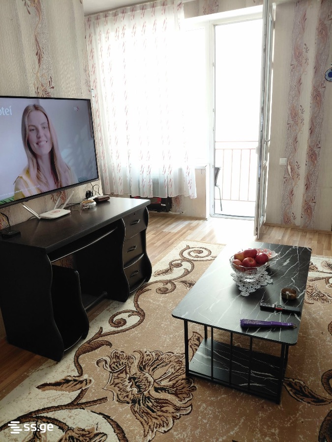 chkondideli st. 9 - 2 rooms