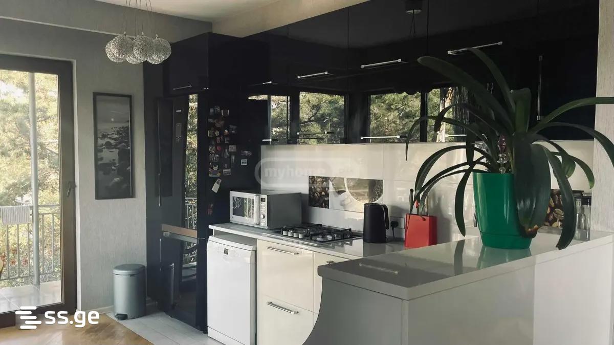 A.Tabidze st. 61 - 4 rooms