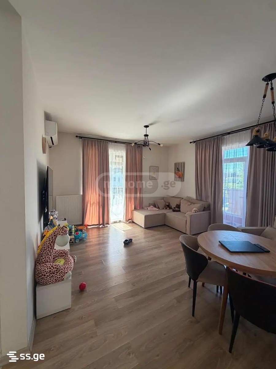 Bob walsh st. - 4 rooms
