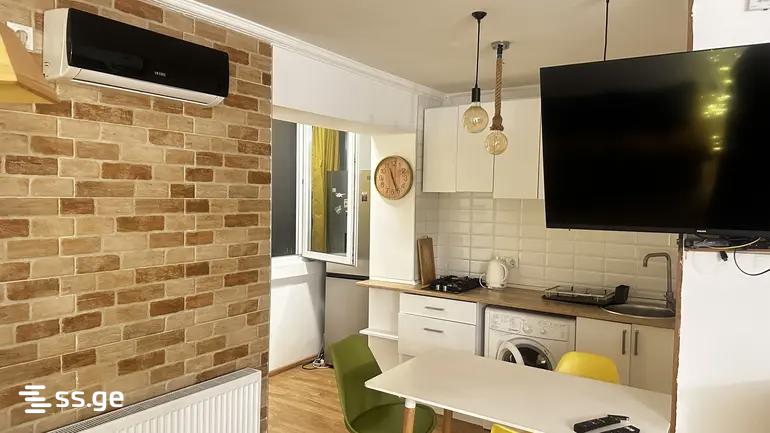 bakhtrioni st. 12 - 1 rooms