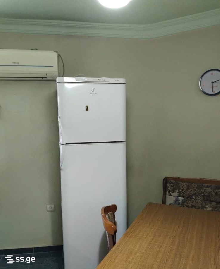 pekini st. 43 - 4 rooms