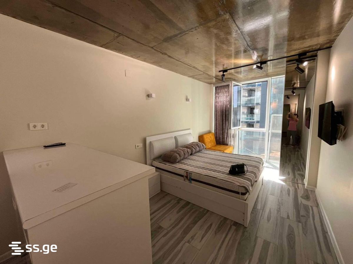 R. Nizharadze st. 18 - 1 rooms