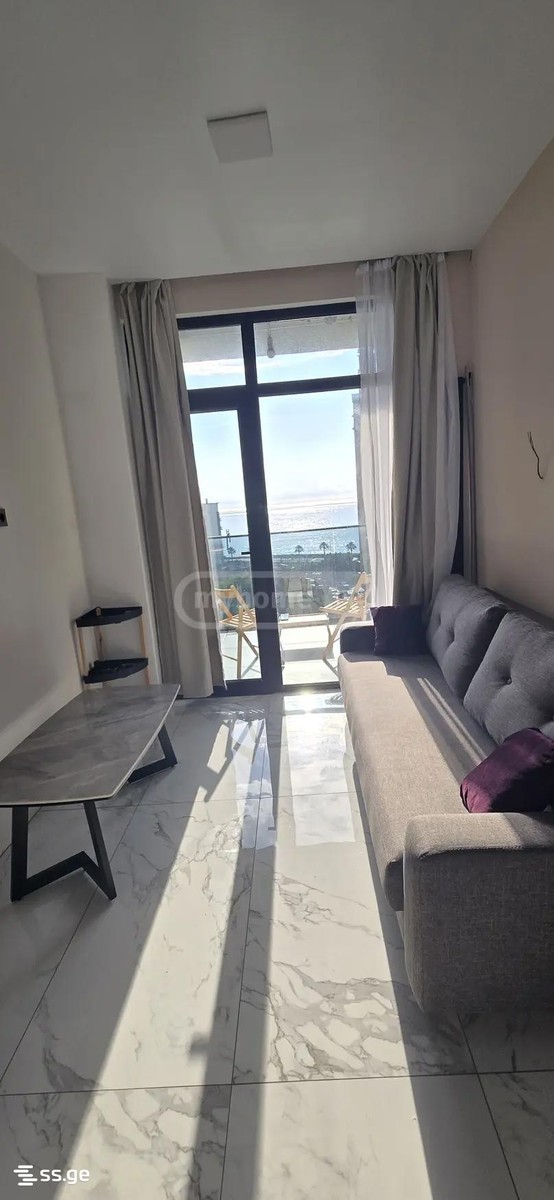R. Nizharadze st. 25 - 3 rooms