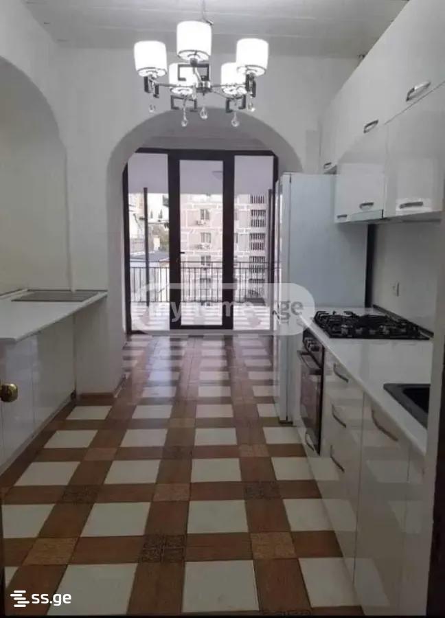 a.wereTlis avenue - 6 rooms