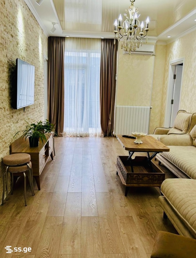 Leonidze st. 17 - 3 rooms