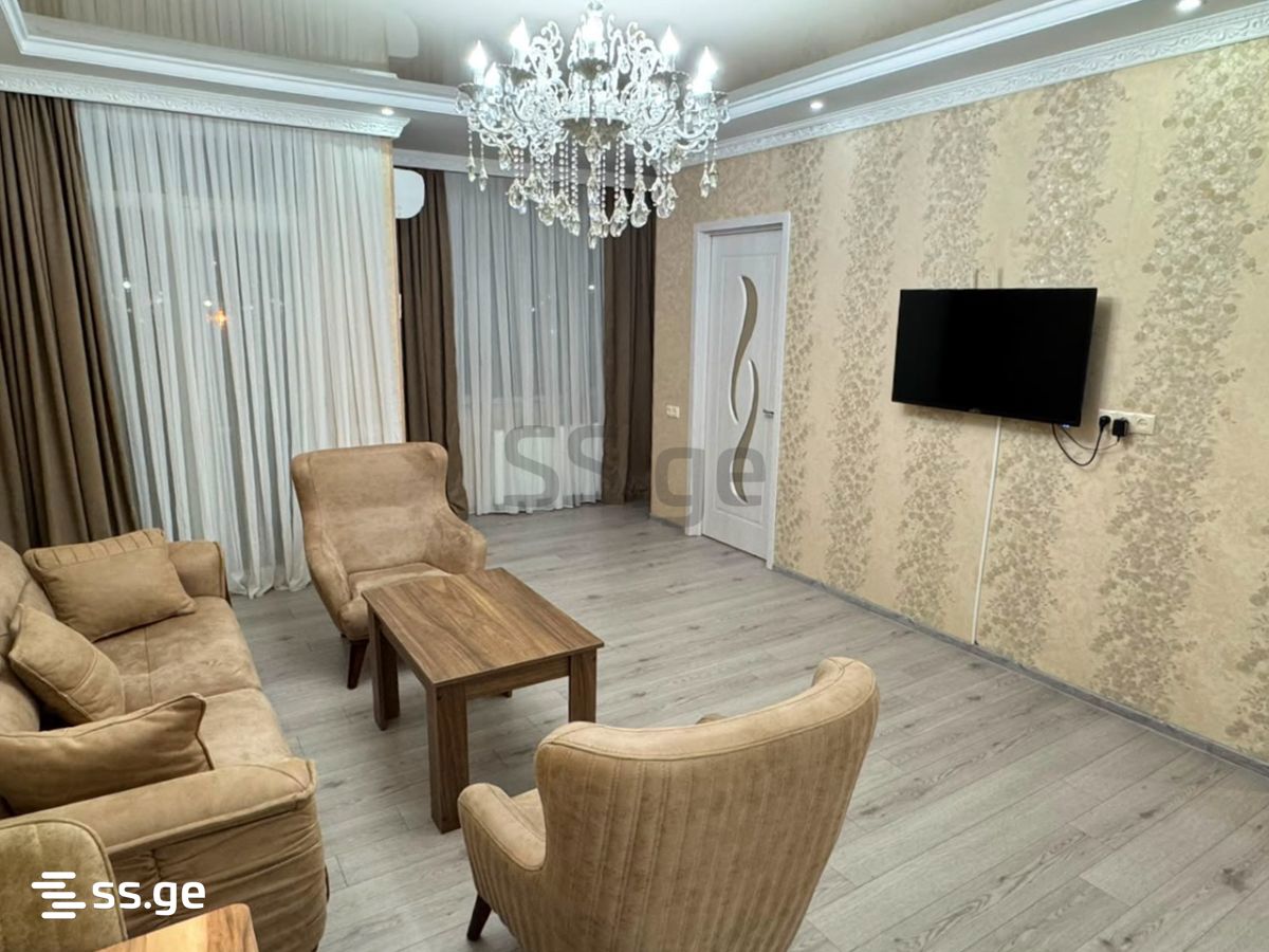 24 - 3 rooms