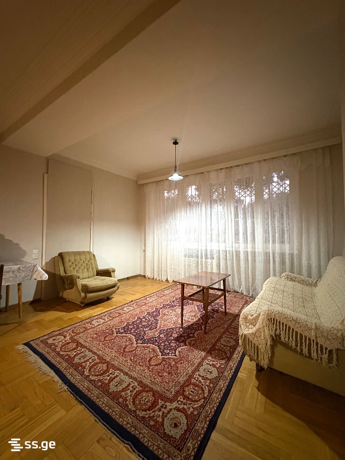 giorgi brtskinvale st. - 5 rooms