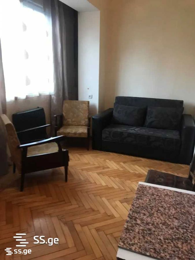 nucubidze st. 221 - 3 rooms