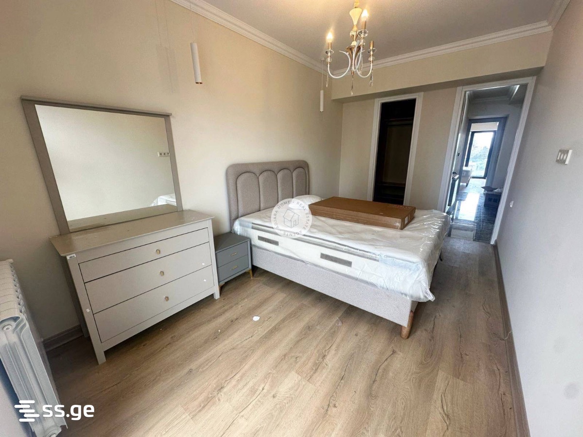 13 - 3 rooms