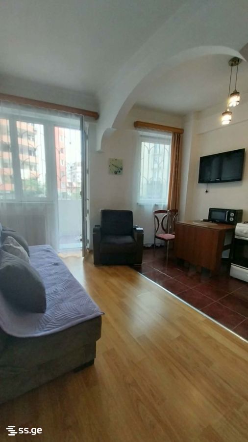 berbuki st. 3ა - 3 rooms