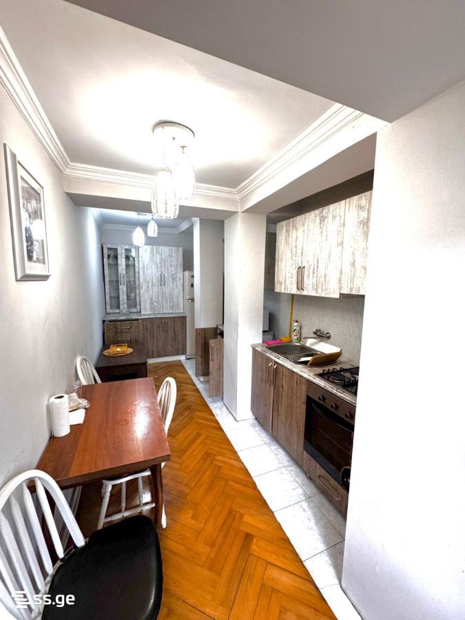 4 - 3 rooms