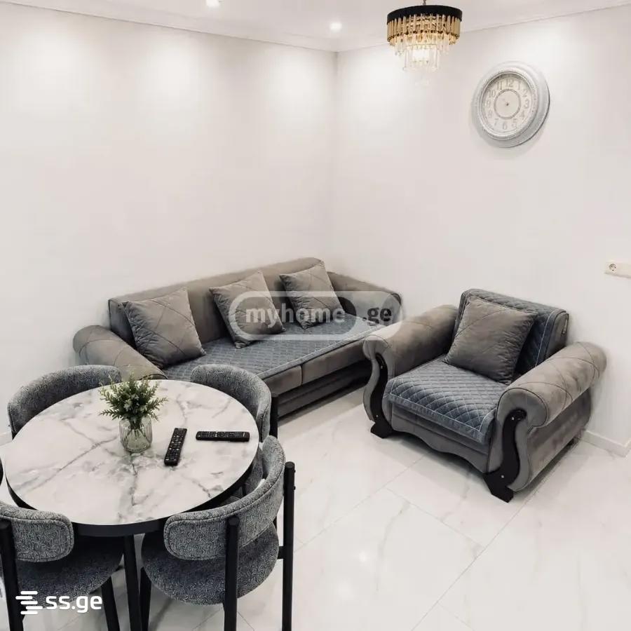 6 - 2 rooms