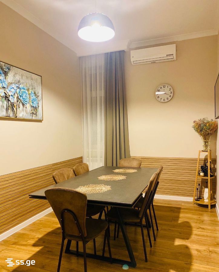 t. tabidze st. 16 - 8 rooms