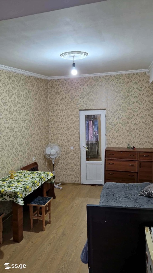 cinamdzgrishvili st. 158 - 1 rooms