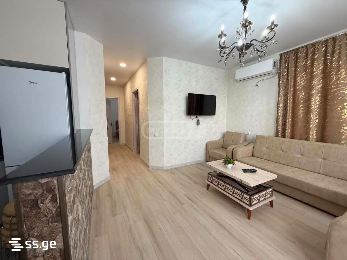 - - 3 rooms