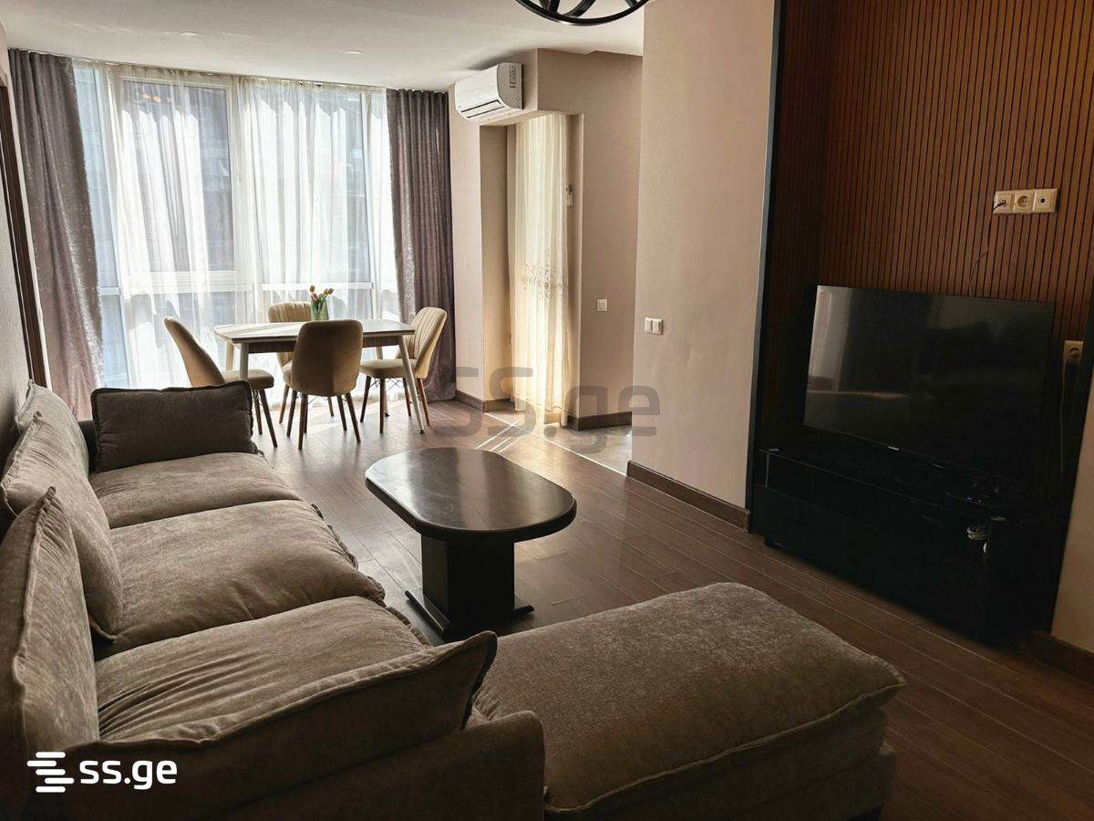 R. Nizharadze st. 18 - 3 rooms